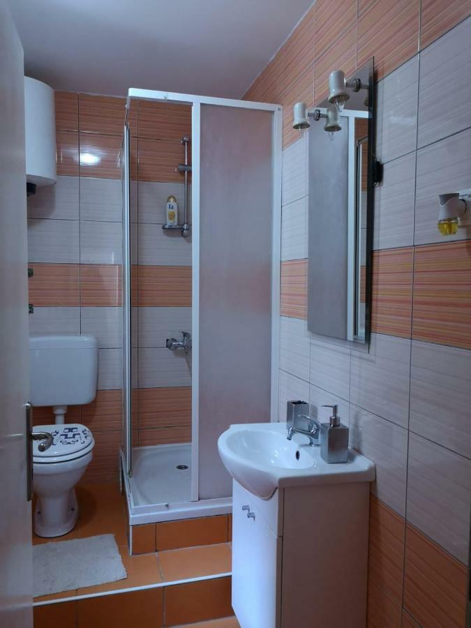 Apartment Asja Old City Center Pula Eksteriør billede